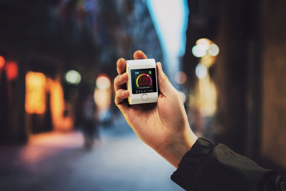 Breathe Smart 2 Portable Pm2.5 Monitor Review 8 Breathe Smart 2 showing unhealthy air quality