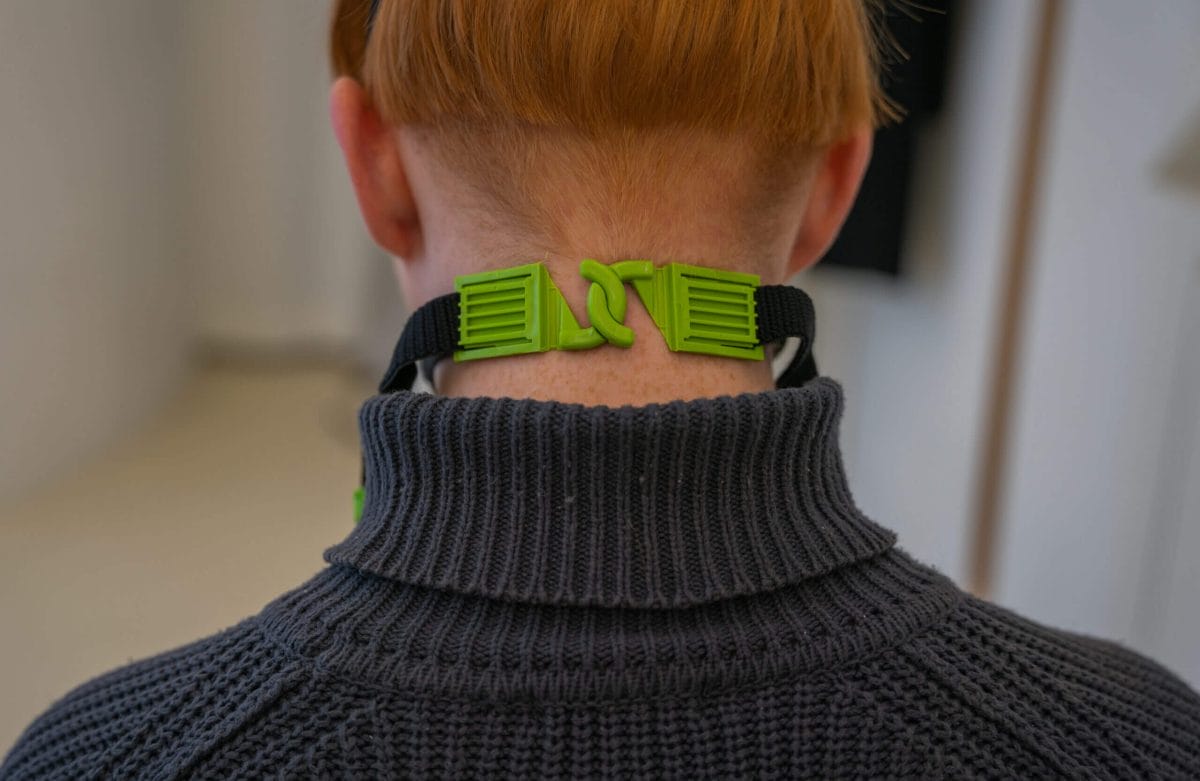 Stealth Respirator (N100/P3) Review - Stealth Mask 10 Stealth Respirator Neck Clasp