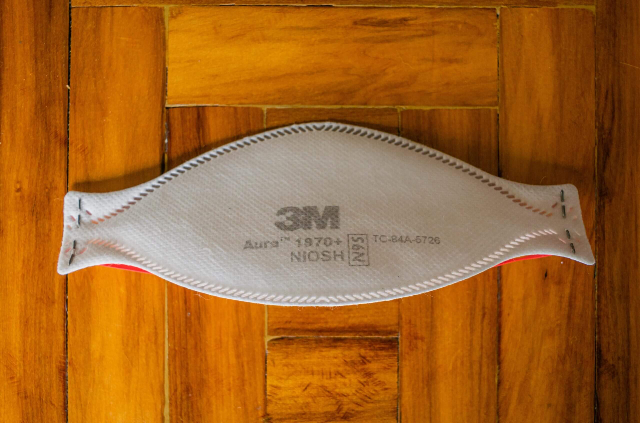 3M 1970 Aura Disposable Mask