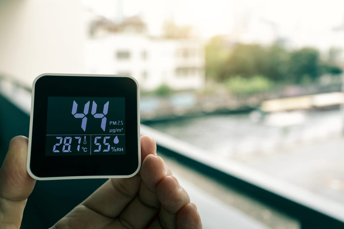 Air Quality Monitors - What You Need To Know + 4 Best Monitors 2 Air Quality Monitor Device