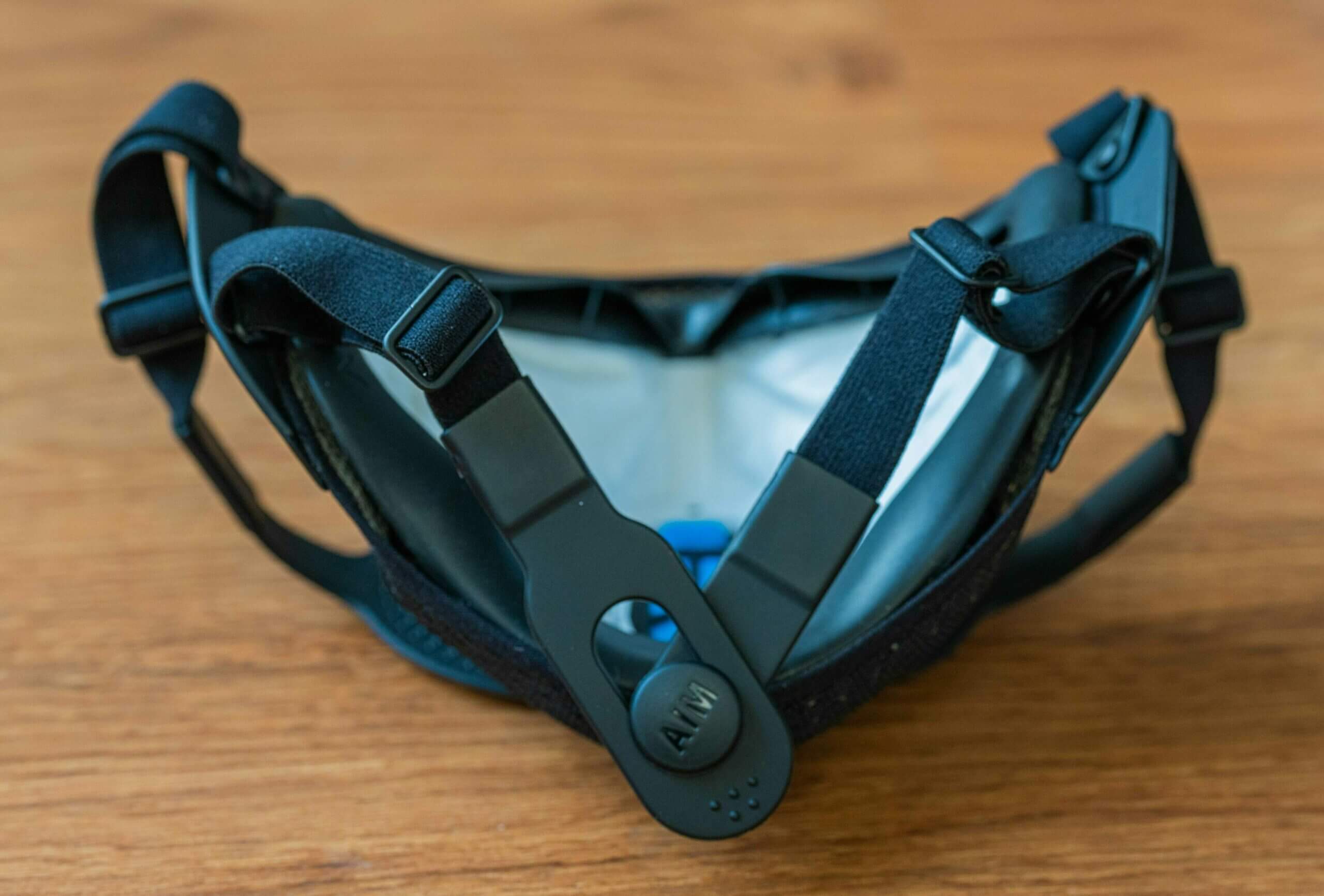 Airinum Air Mask Active Review - The Commuter Mask 12 Airinum Air Mask Active Neckband