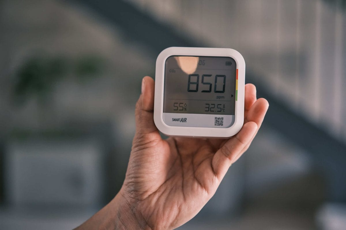 Smartair Co2 Monitor Review - A More Affordable Aranet4? 20 SmartAir CO2 Monitor Portability