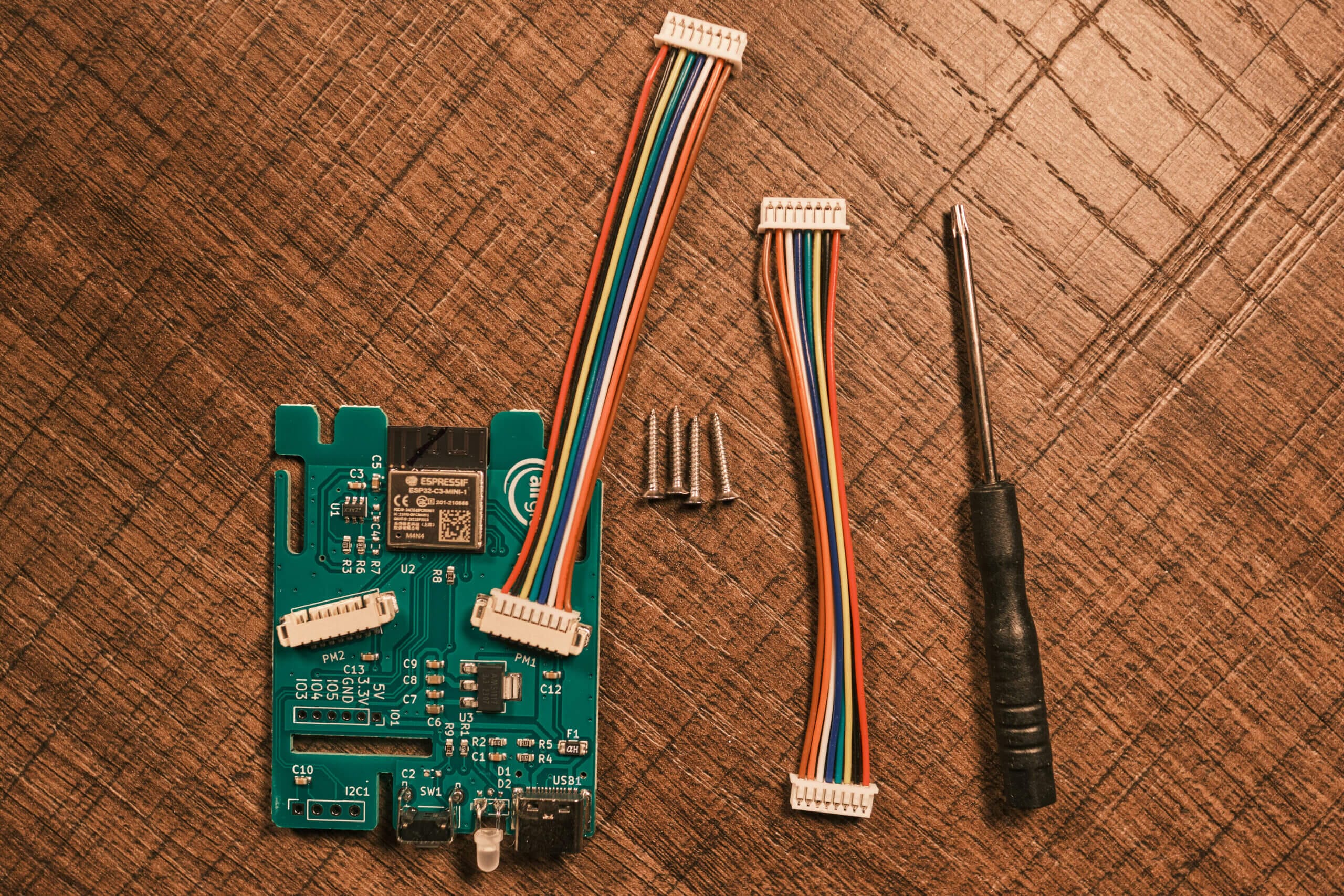 Airgradient Open Air Review - Open-Source Outdoor Air Quality Monitor 6 Air Gradient Open Air Assembly