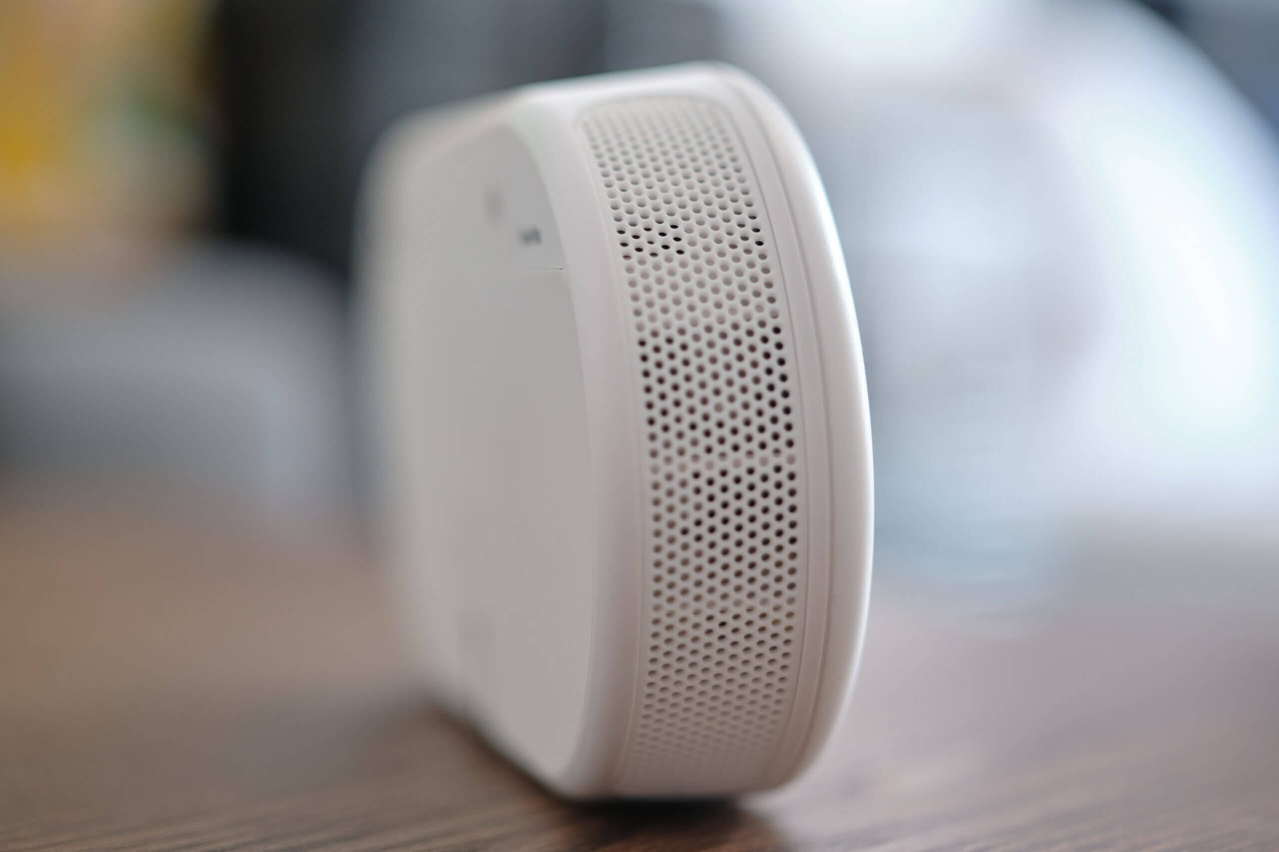 Airthings View Plus Side Grill