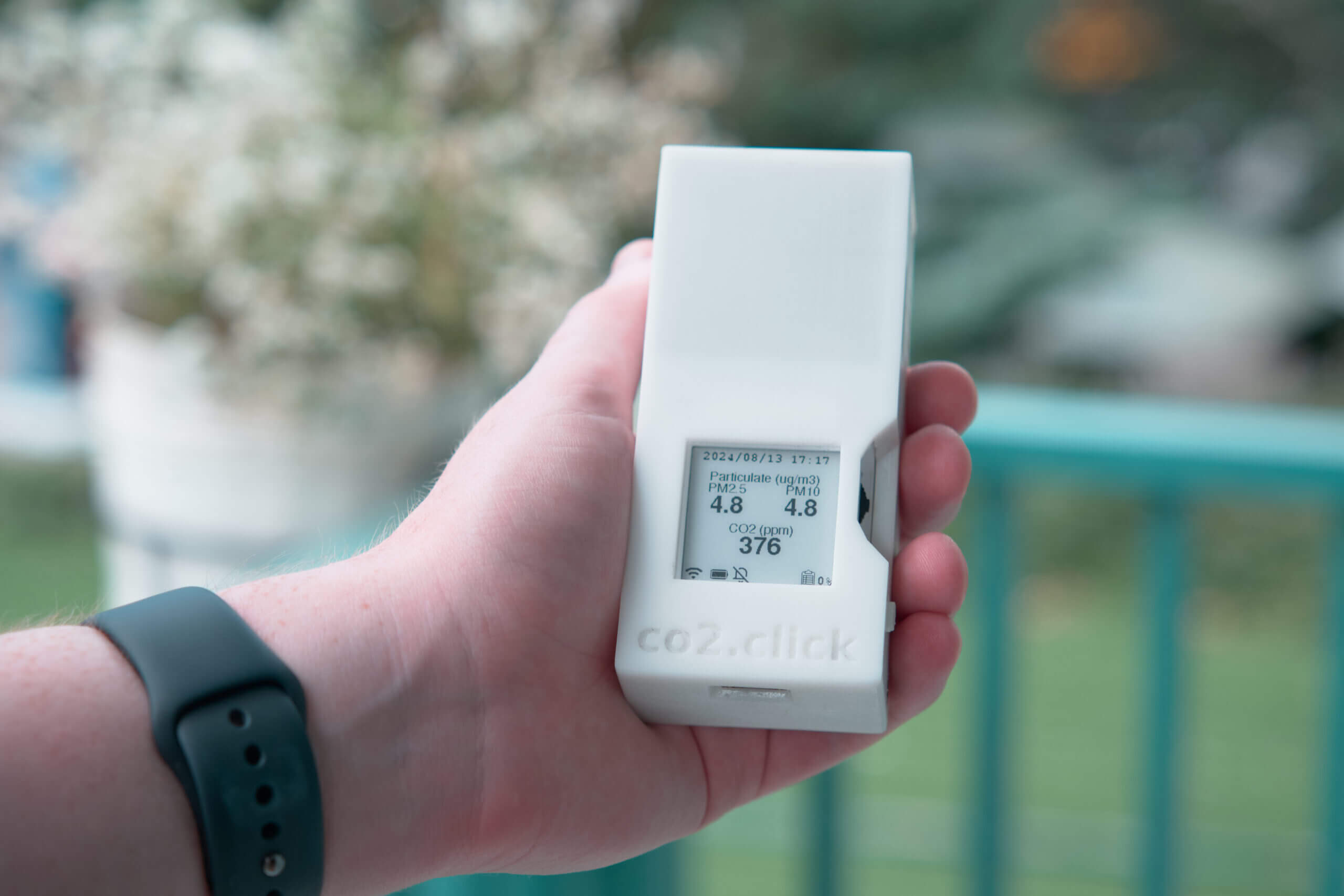 CO2 Click Model G Outside