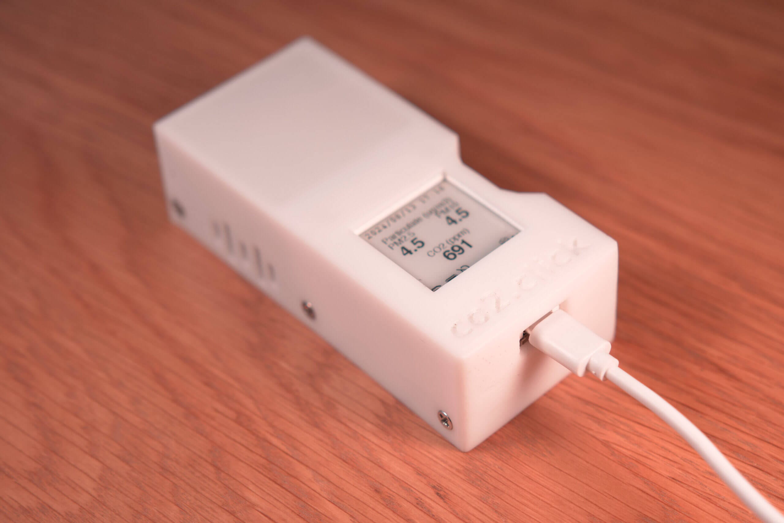 CO2 Click Model G Plugged In