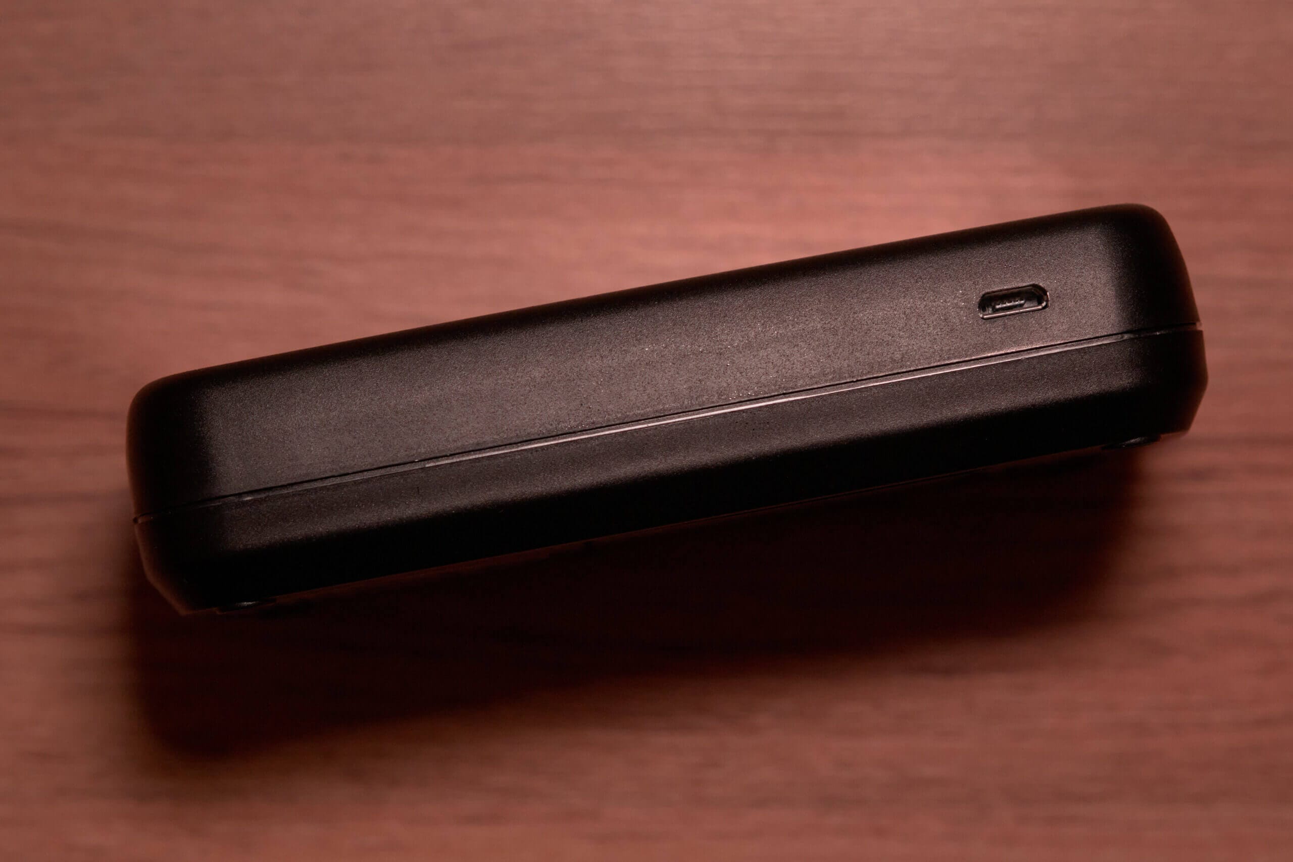 Airthings Corentium Home USB Port