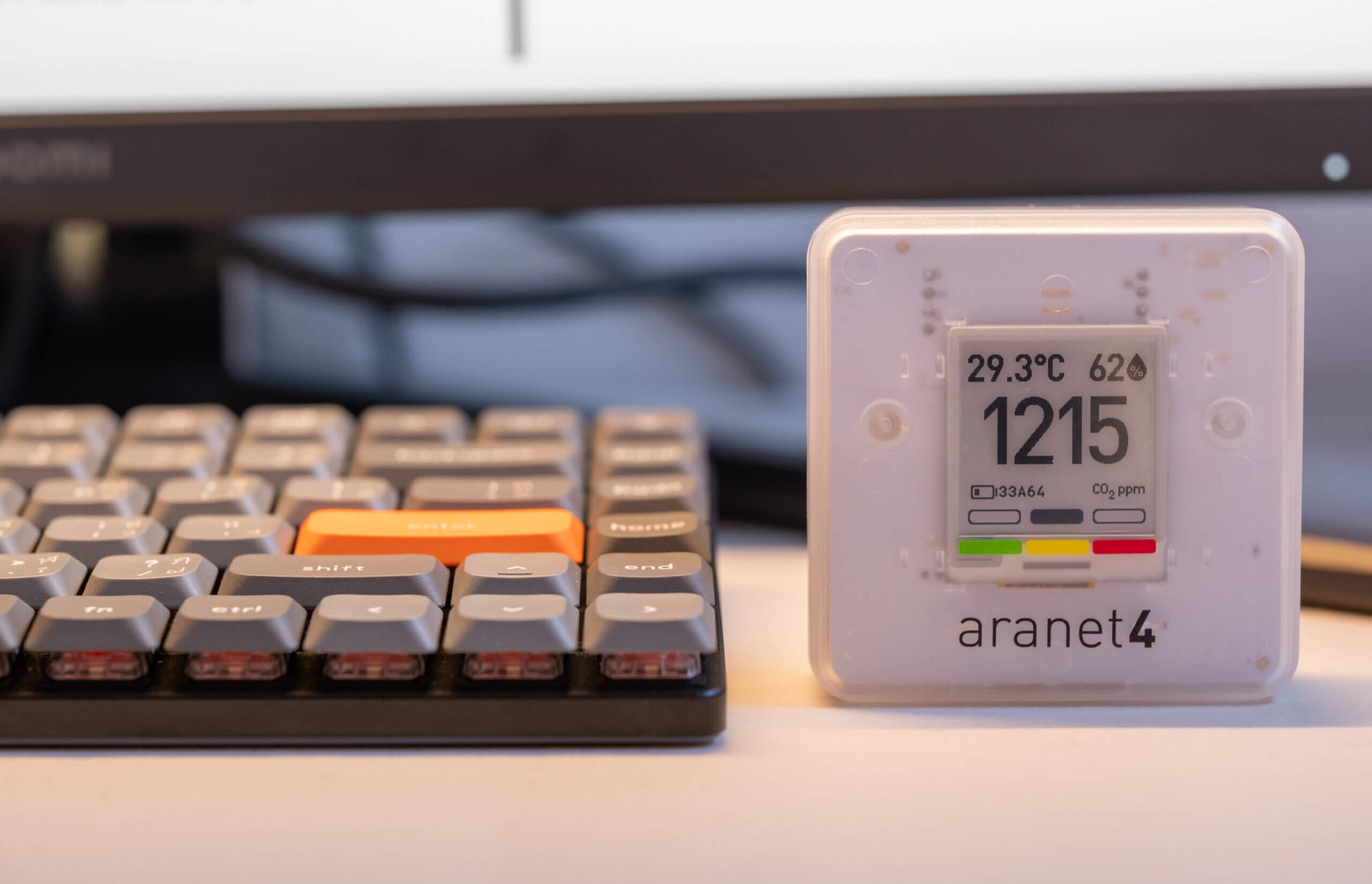 Aranet4 Home on Desk
