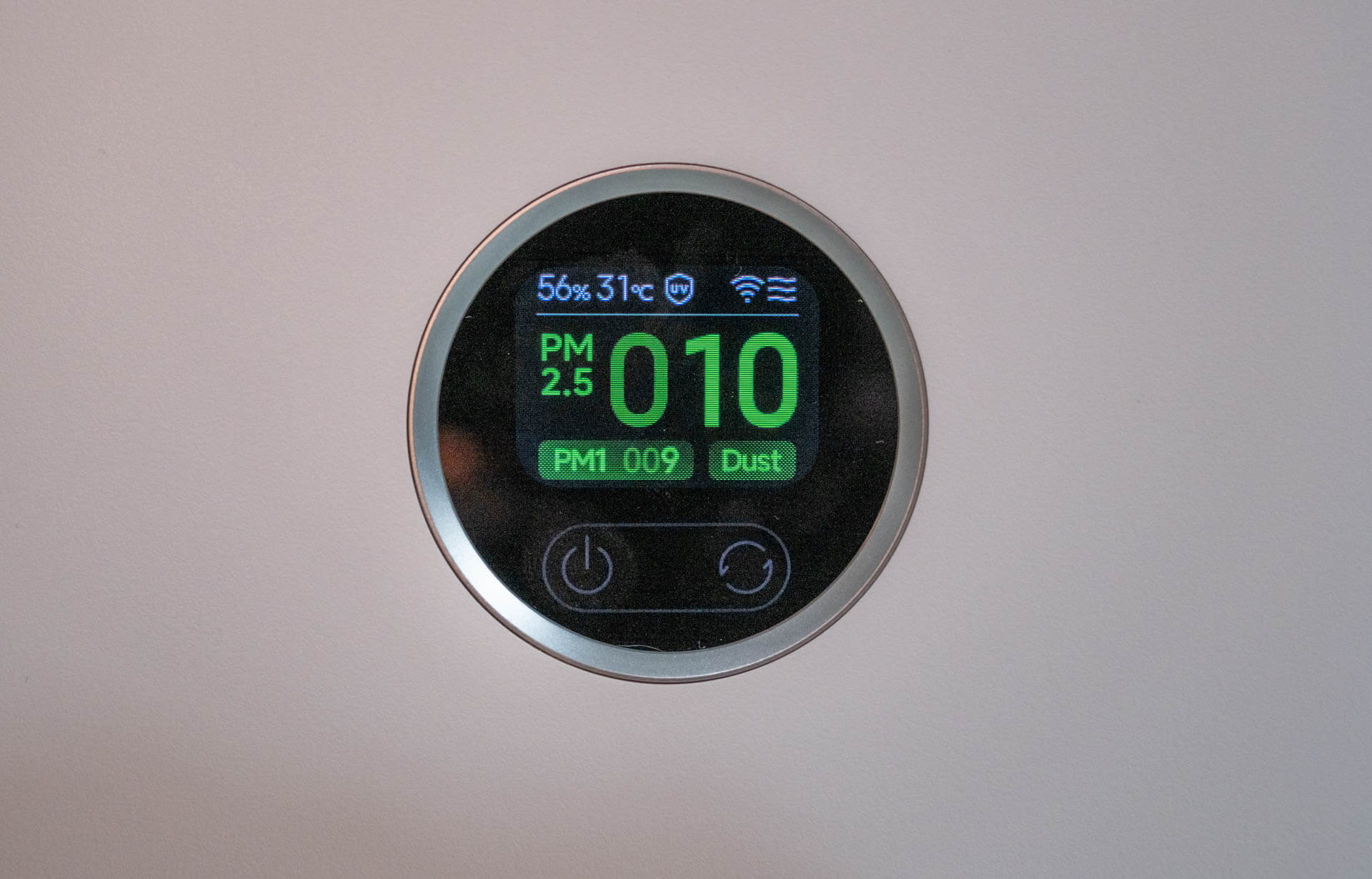 Mijia Smart Air Purifier 6 Review - Is Xiaomi’s Updated Purifier Even Better? 15 Xiaomi Smart Air Purifier 6 Display