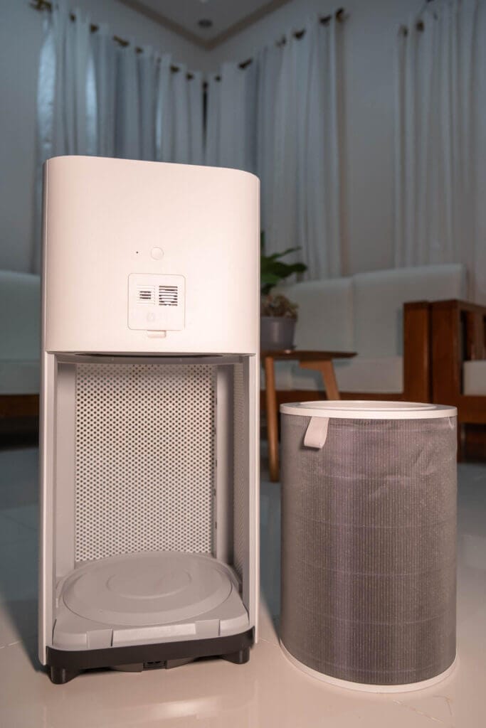 Mijia Smart Air Purifier 6 Review - Is Xiaomi’s Updated Purifier Even Better? 10 Xiaomi Smart Air Purifier Filter outside